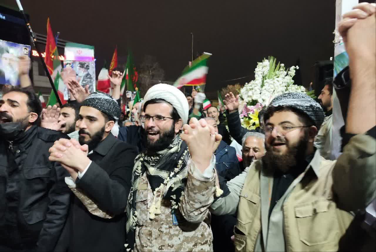 تداوم برگزاری تجمعات شبانه مردم و مسئولان در ارومیه + تصاویر