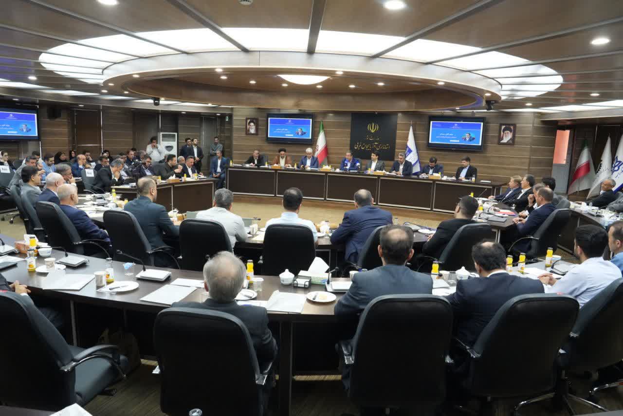 آلبوم تصویری / برگزاری نشست فعالان حوزه فاوا و شرکتهای دانشبنیان آذربایجانغربی