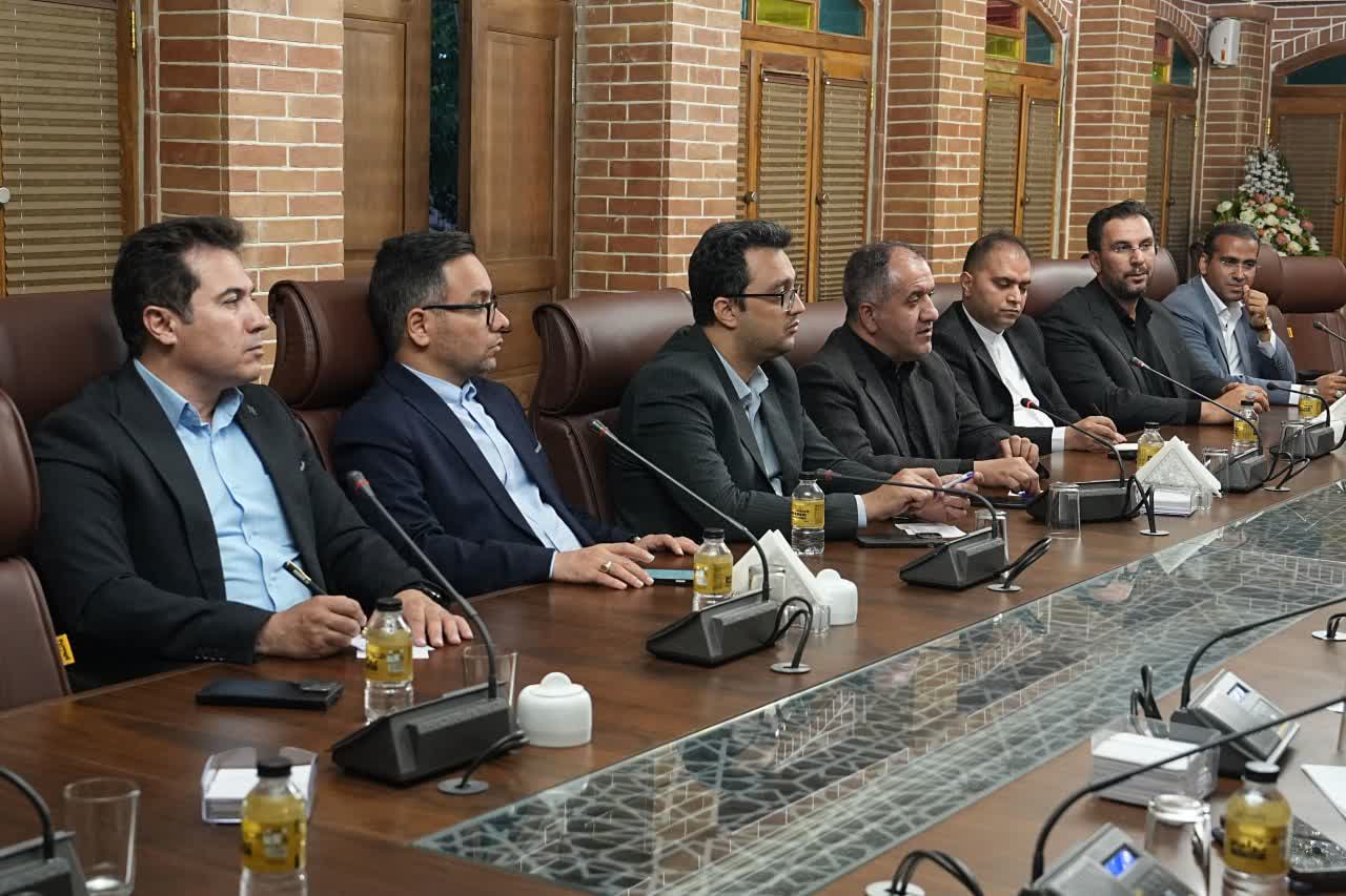 دیدار مدیرعامل شرکت انبارهای عمومی و خدمات گمرکی ایران با استاندار آذربایجانغربی + تصاویر