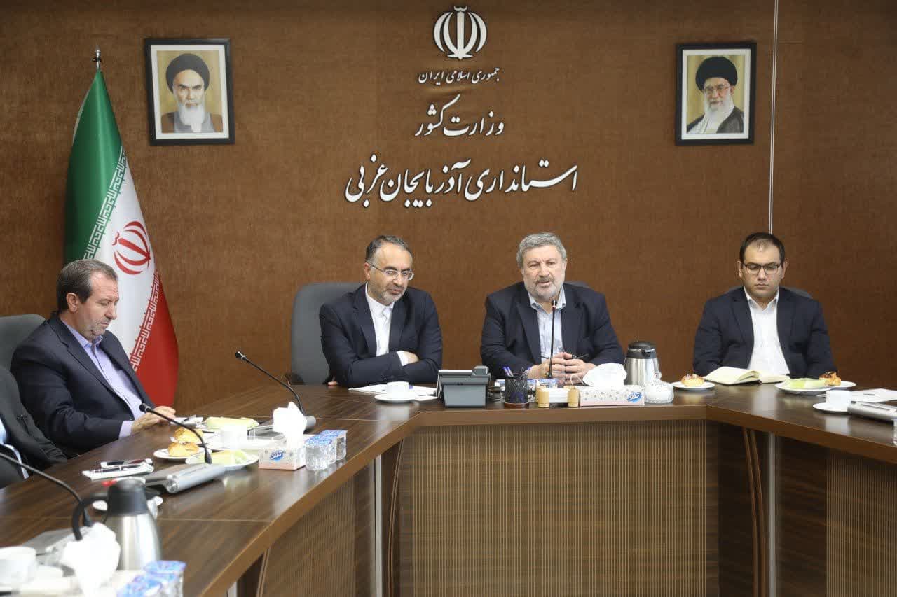 برگزاری نشست رئیس شورای اطلاعرسانی دولت با فرمانداران آذربایجانغربی + تصاویر