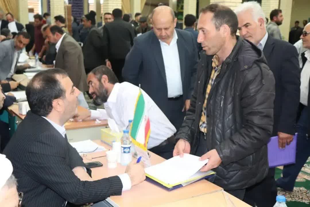 آلبوم تصویری / تشکیل میز خدمت ارتباطات مردمی در شهرستان چالدران با حضور مدیران کل ستادی و اجرایی آذربایجان غربی