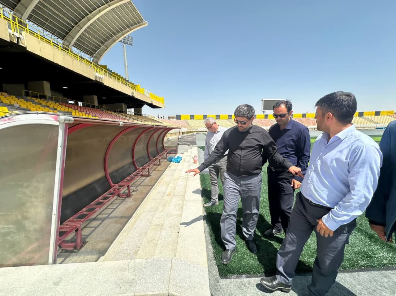 بازدید معاون هماهنگی امور عمرانی استاندار آذربایجانغربی از روند آمادهسازی استادیوم 15 هزار نفری ارومیه