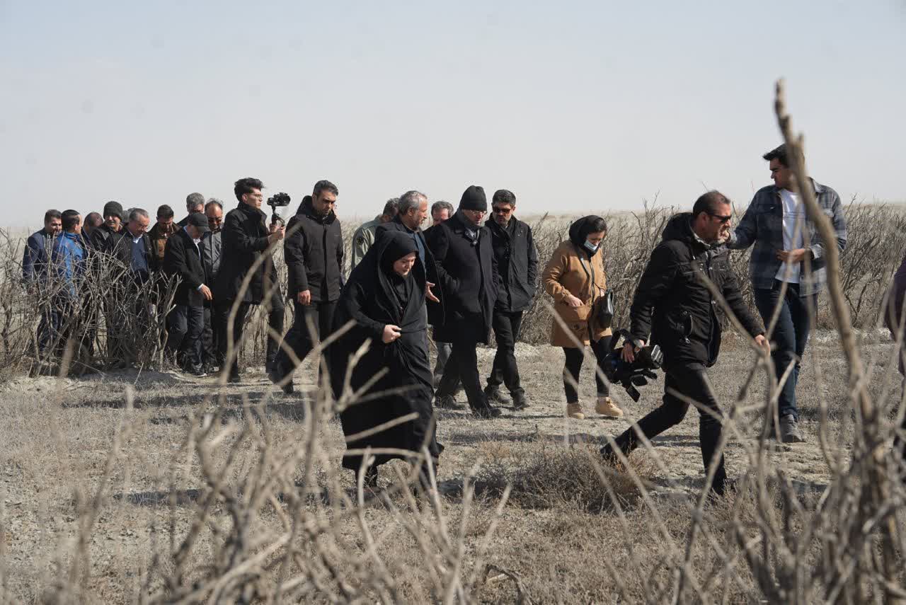 بازدید دبیر کارگروه ملی نجات دریاچه ارومیه از سایت تثبیت مرنگلو - سپرغان + تصاویر