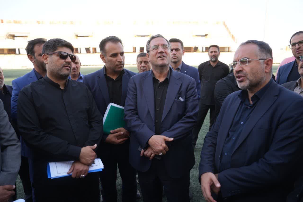 بازدید استاندار آذربایجانغربی از ورزشگاه 15 هزار نفری شهید باکری ارومیه + تصاویر