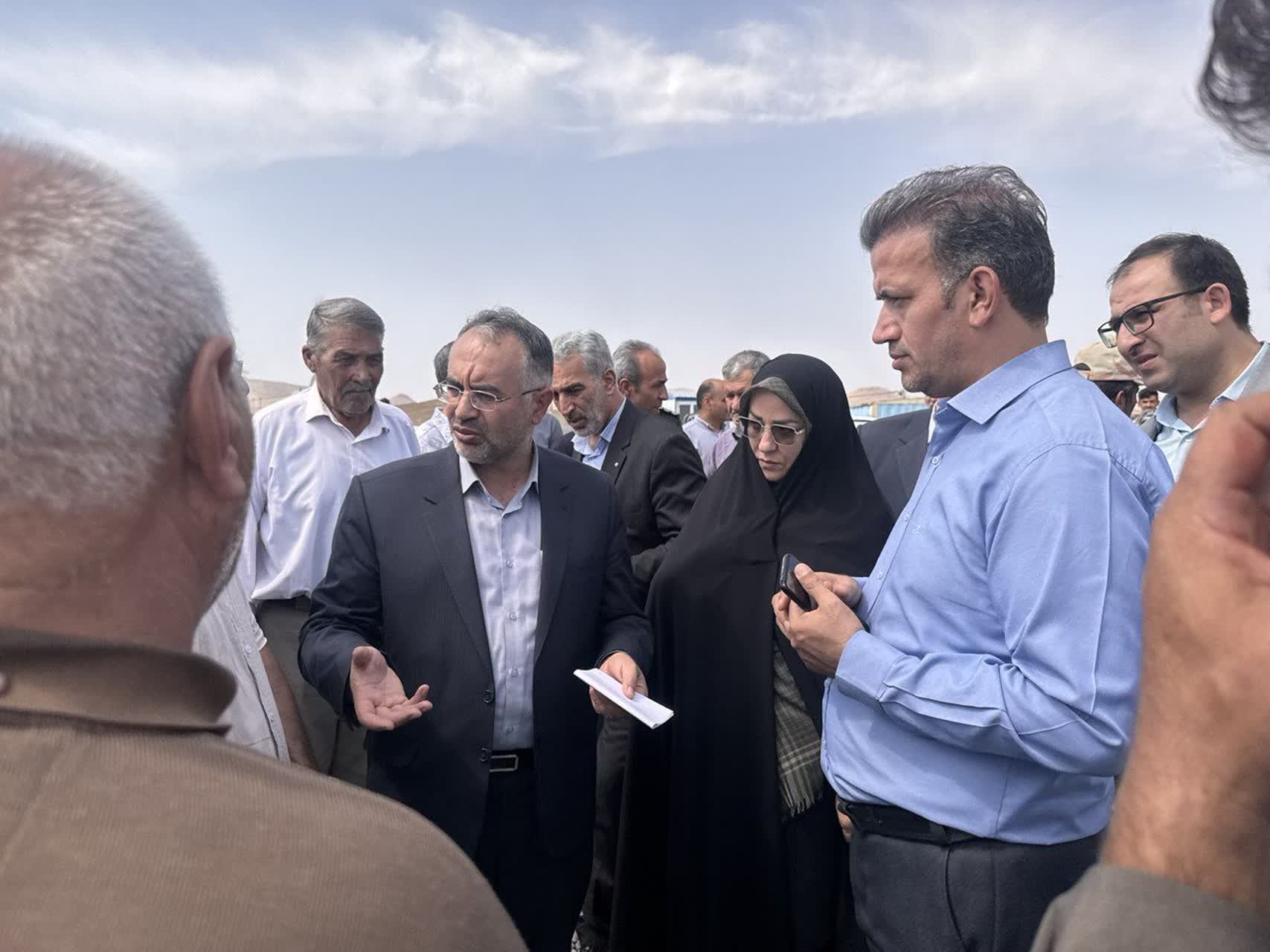 بررسی مسائل مطروحه مردمی با حضور معاون سیاسی استاندار آذربایجانغربی در روستای نصرتآباد پلدشت