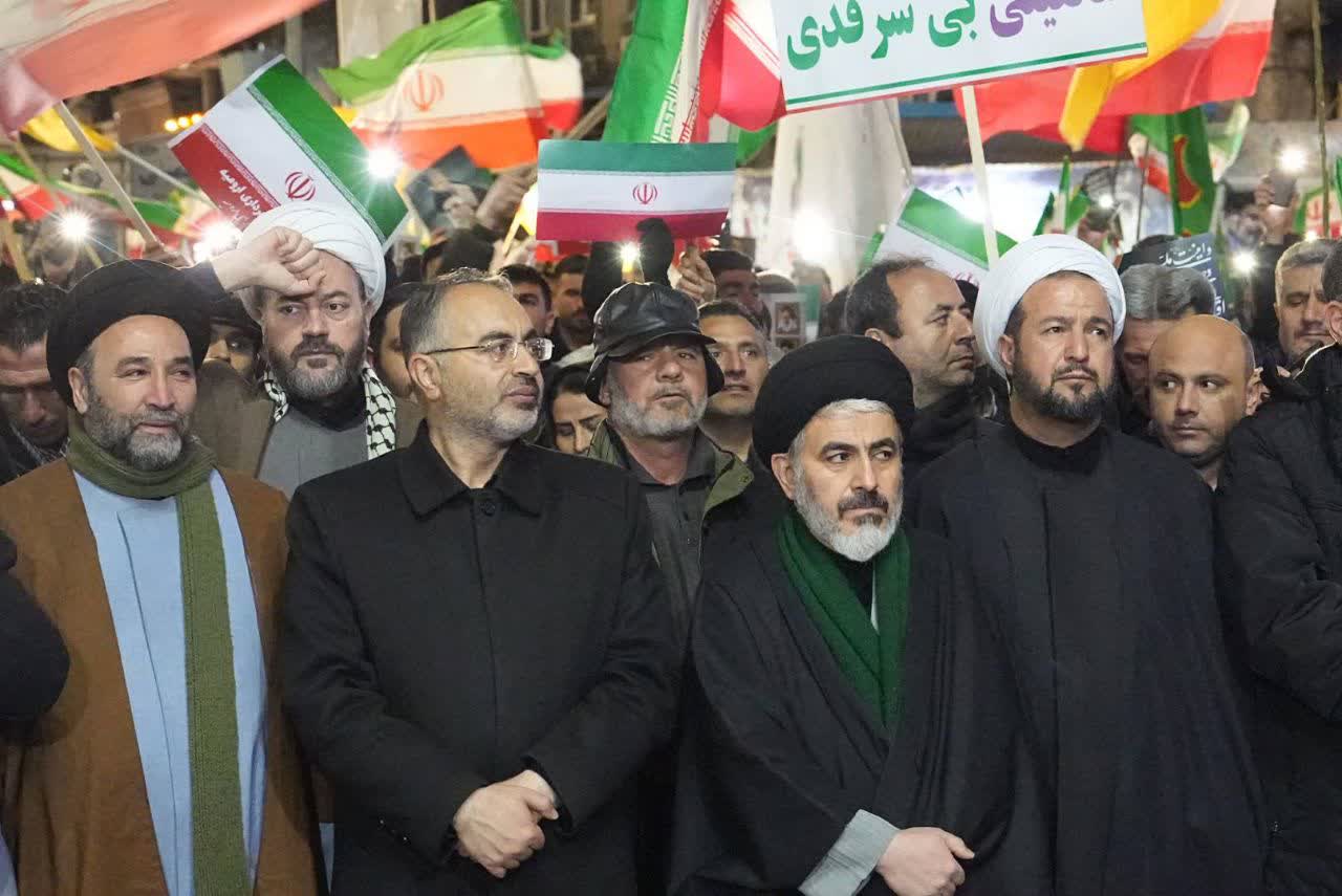 آلبوم تصویری / تداوم تجمعات شبانه مردم ارومیه