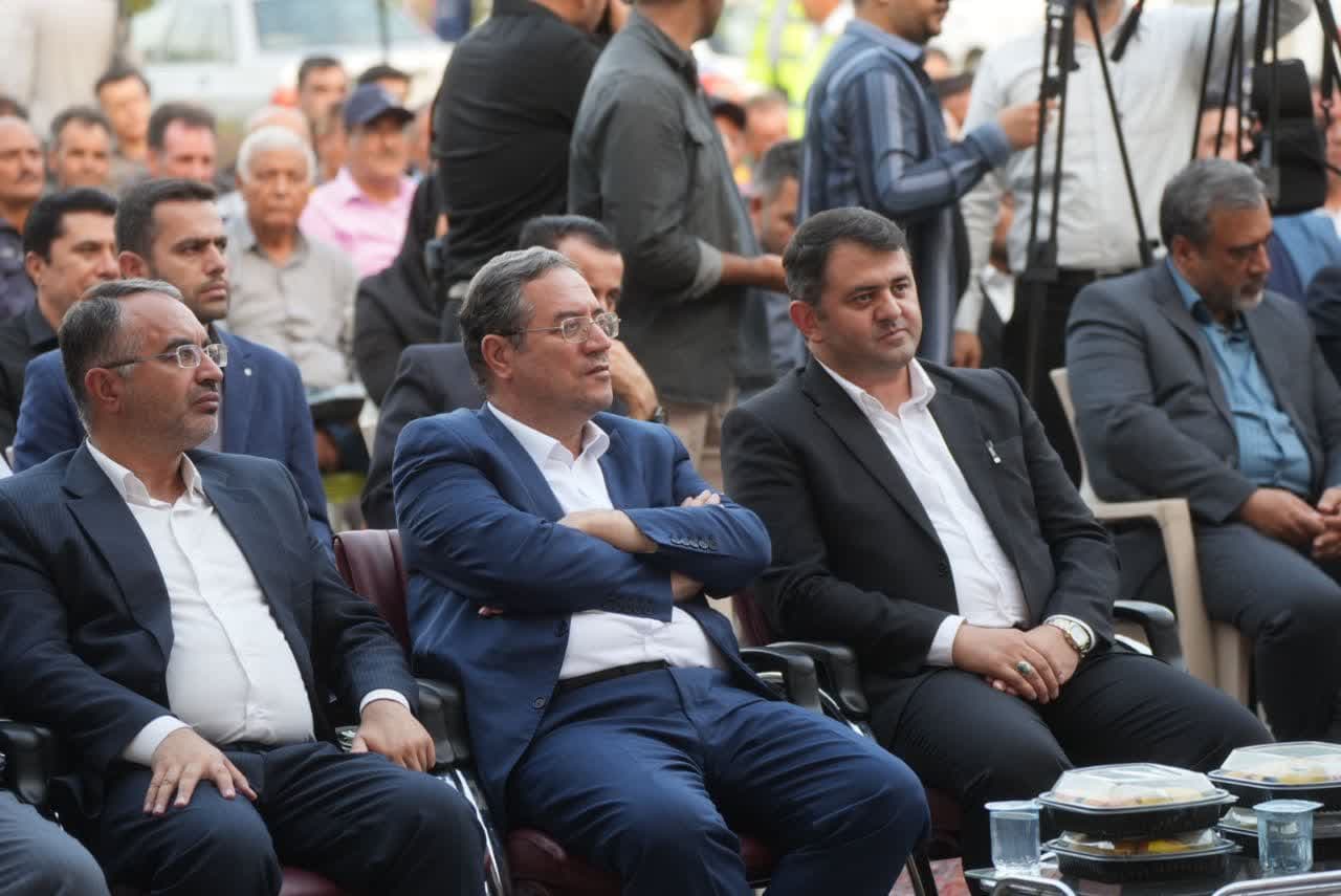 برگزاری آیین آغاز عملیات اجرایی نهضت آسفالتریزی شهر ارومیه + تصاویر