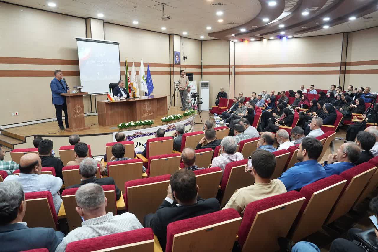 آلبوم تصویری / خانه مطبوعات میزبان گفتوگوی استاندار آذربایجانغربی با خبرنگاران