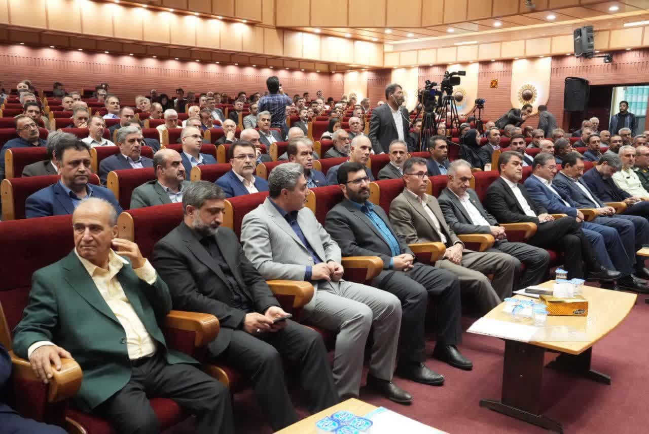 برگزاری نشست فعالین اقتصادی آذربایجانغربی + تصاویر