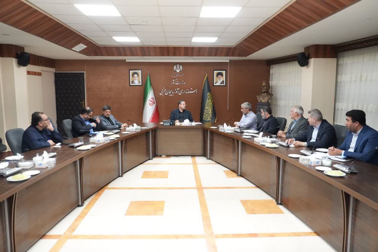 دیدار نماینده ویژه رئیس سازمان برنامه و بودجه با استاندار آذربایجانغربی + تصاویر