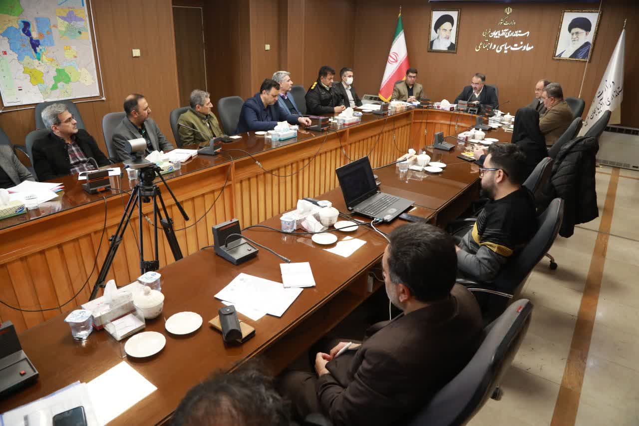 برگزاری جلسه ستاد ساماندهی متکدیان و کودکان کار و خیابانی آذربایجانغربی + تصاویر