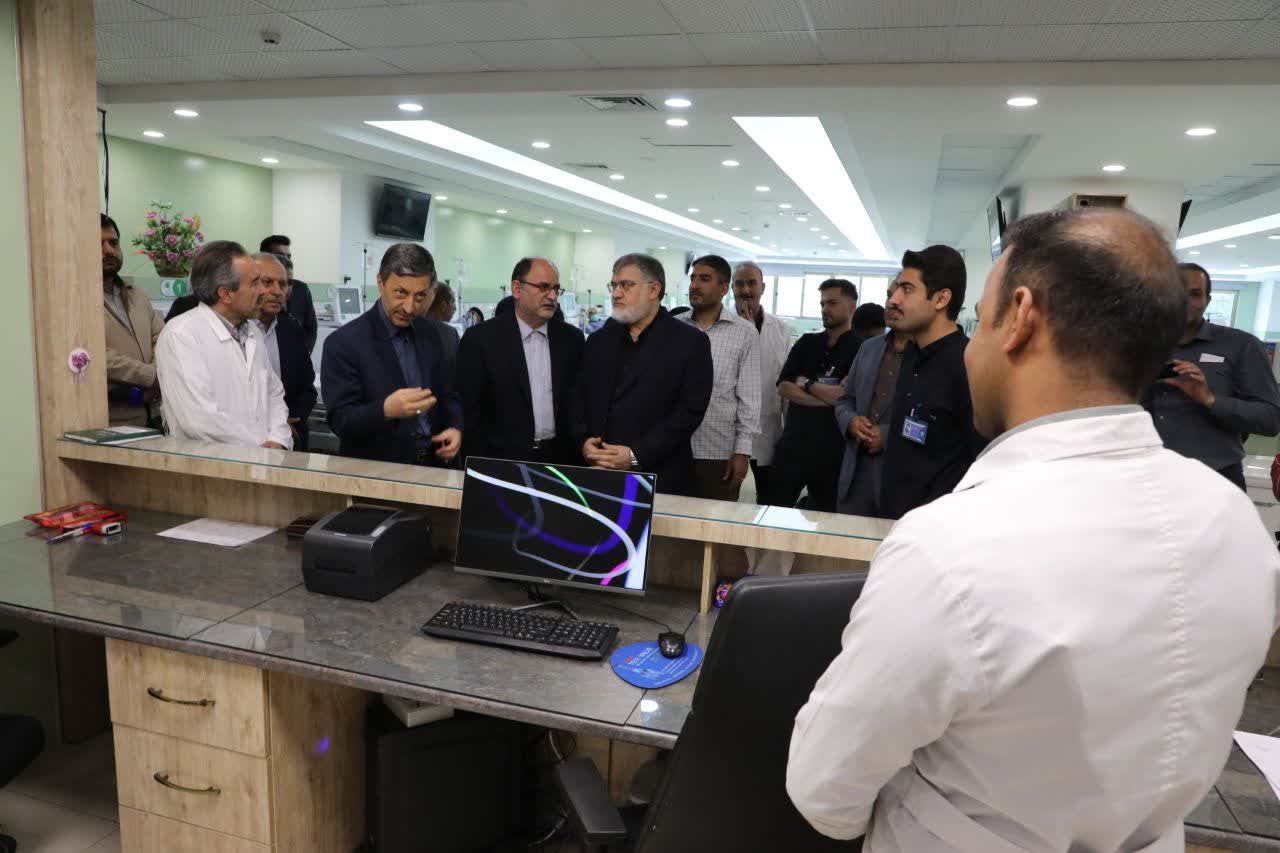 بازدید رئیس بنیاد مستضعفان انقلاب اسلامی و استاندار آذربایجان غربی از مرکز همودیالیز خیرین ارومیه + تصاویر