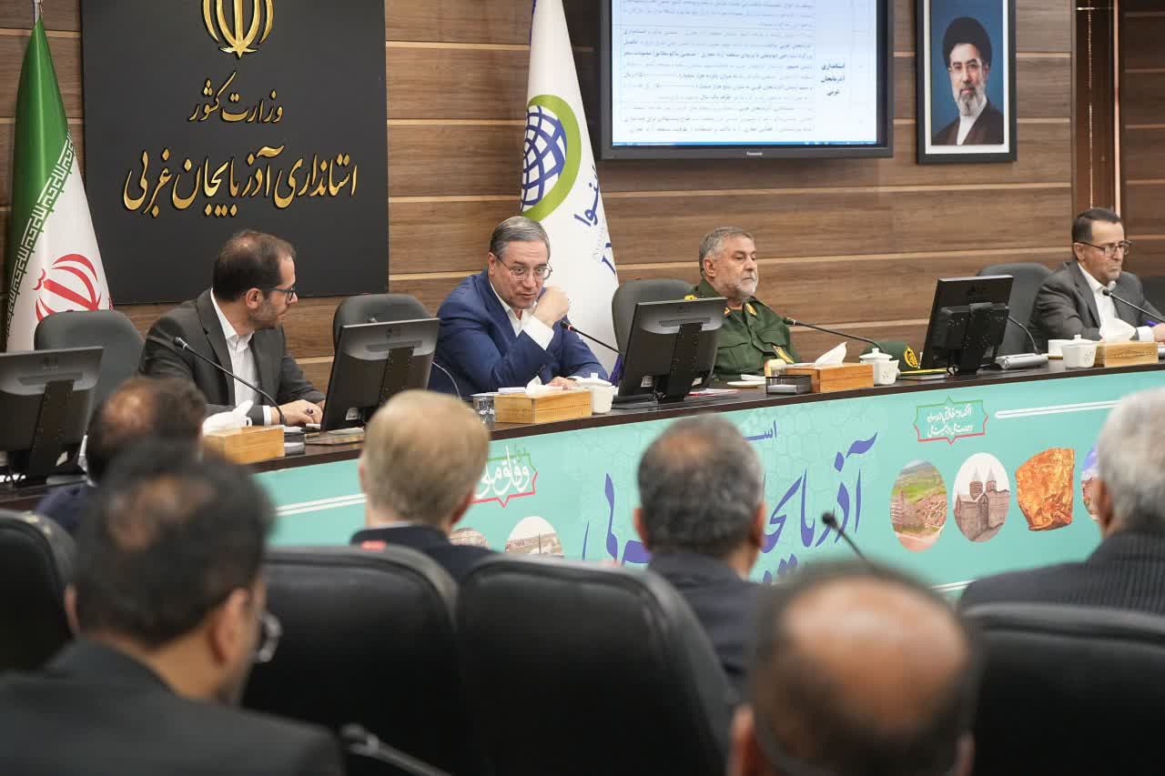 ابلاغ 15 تصمیم اجرایی برای رفع گلوگاههای مرز بازرگان + تصاویر