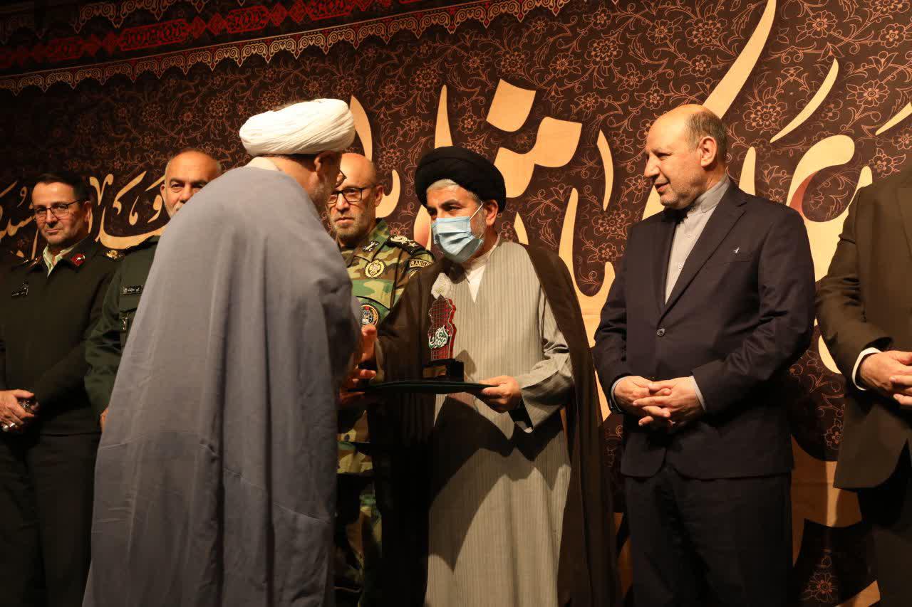 آلبوم تصویری / برگزاری آیین تجلیل از خادمین اربعین حسینی در استان و یادبود اولین سال بازگشایی مرز تمرچین جهت تردد زائرین اربعین