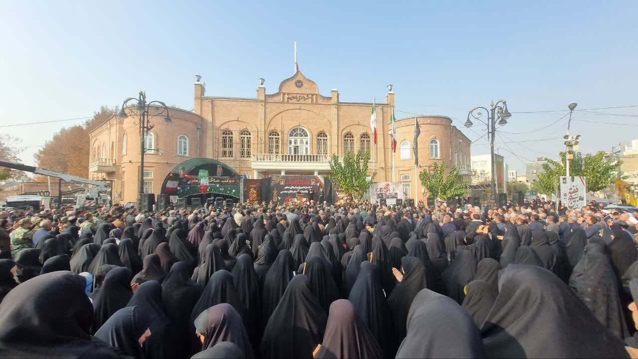 برگزاری آیین تشییع پیکر مطهر 6 شهید گمنام دوران دفاع مقدس در ارومیه + تصاویر