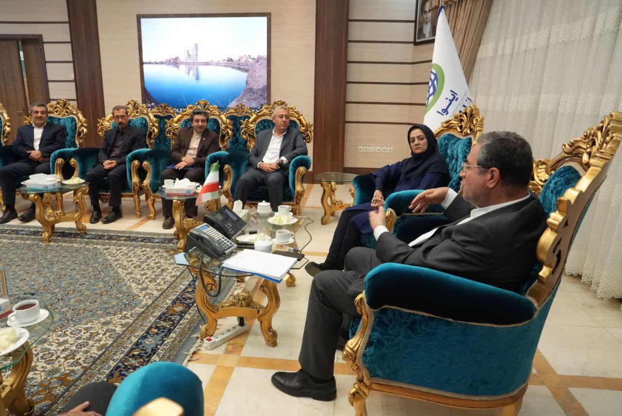 دیدار رئیس مرکز تحقیقات راه، مسکن و شهرسازی با استاندار آذربایجانغربی + تصاویر