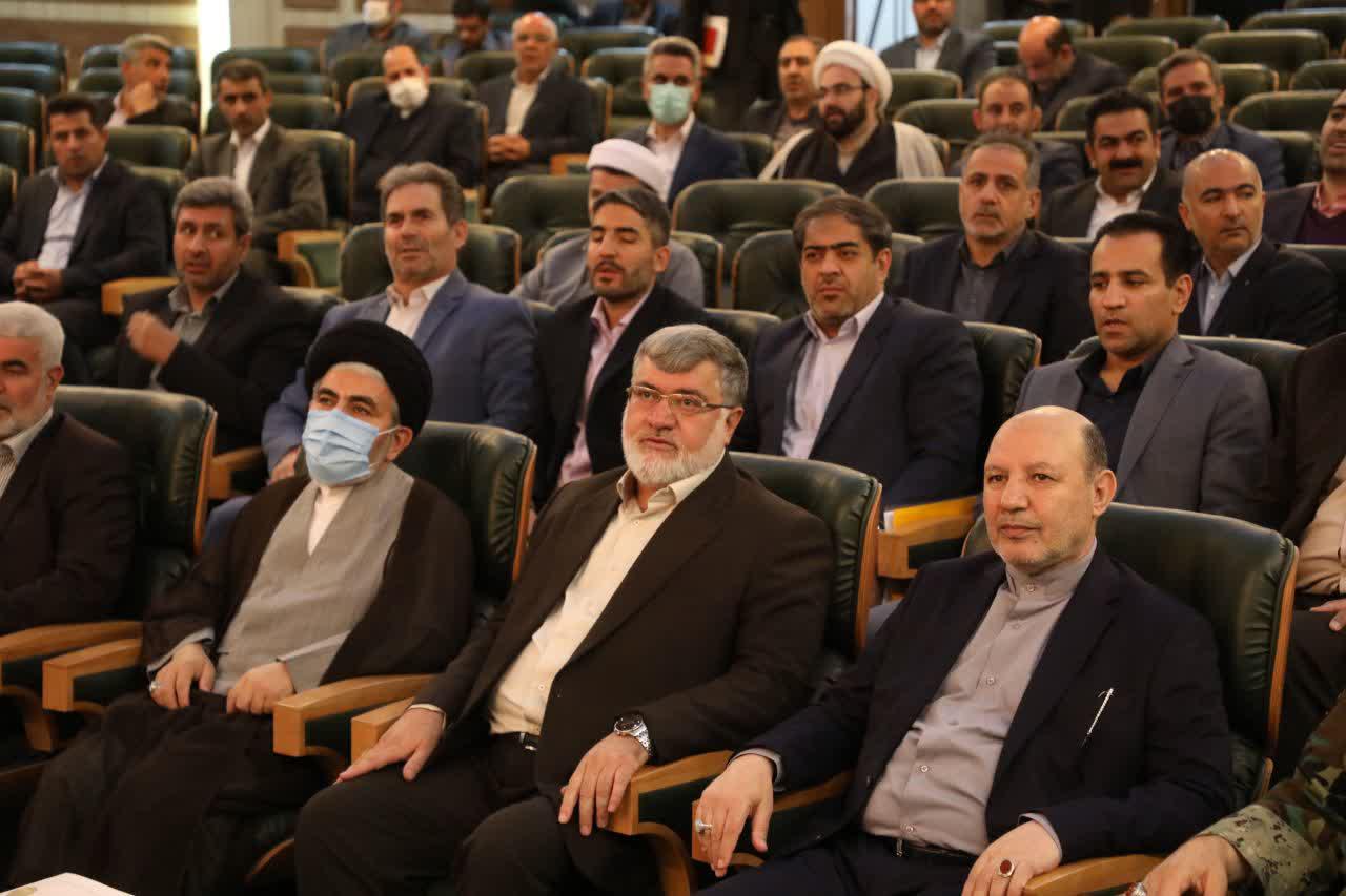 آلبوم تصویری / برگزاری آیین تجلیل از خادمین اربعین حسینی در استان و یادبود اولین سال بازگشایی مرز تمرچین جهت تردد زائرین اربعین