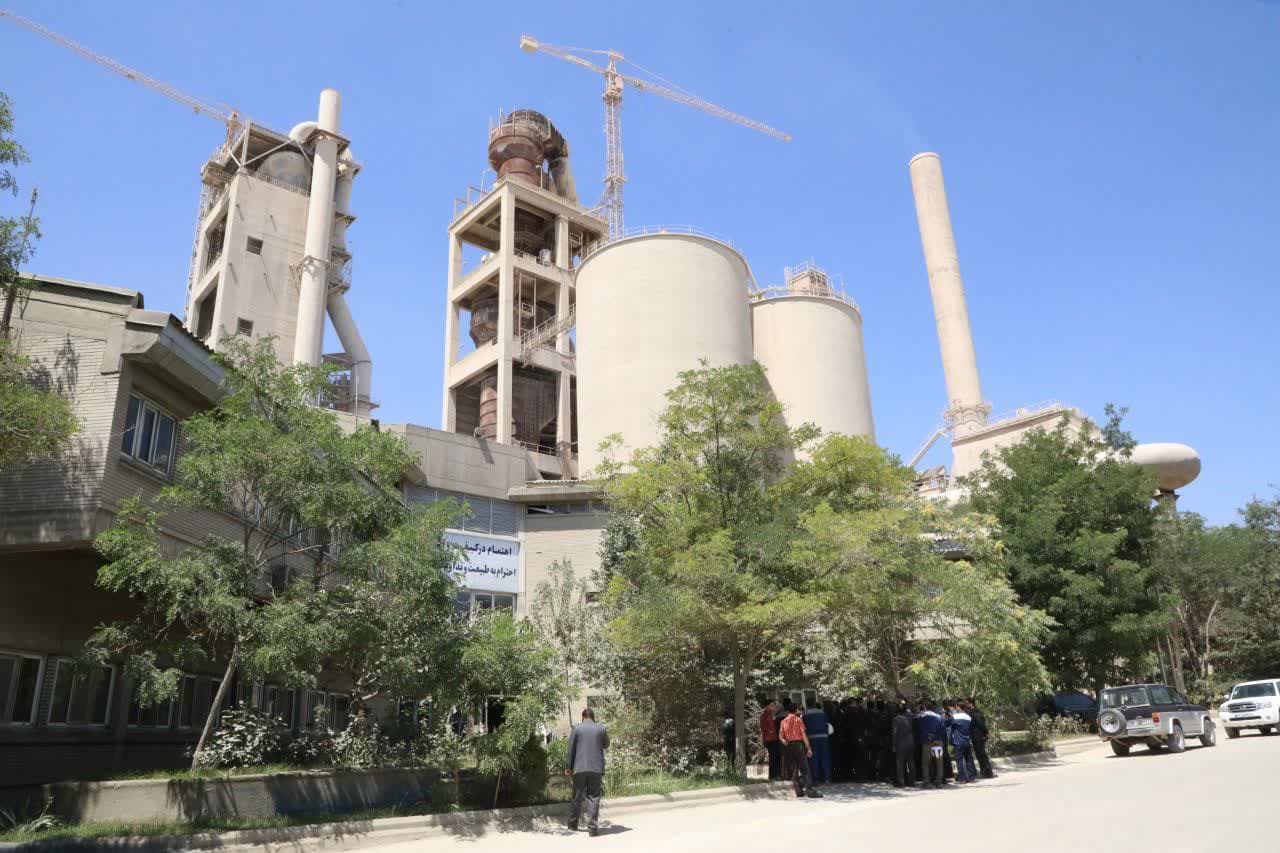 آلبوم تصویری / بازدید استاندار آذربایجان غربی از کارخانه های سیمان و پاکدیس ارومیه