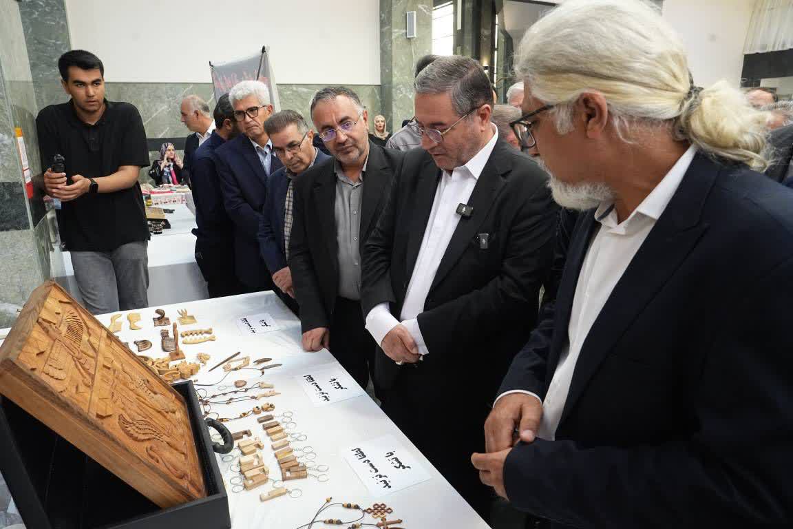 افتتاح نمایشگاه صنایعدستی در ارومیه + تصاویر
