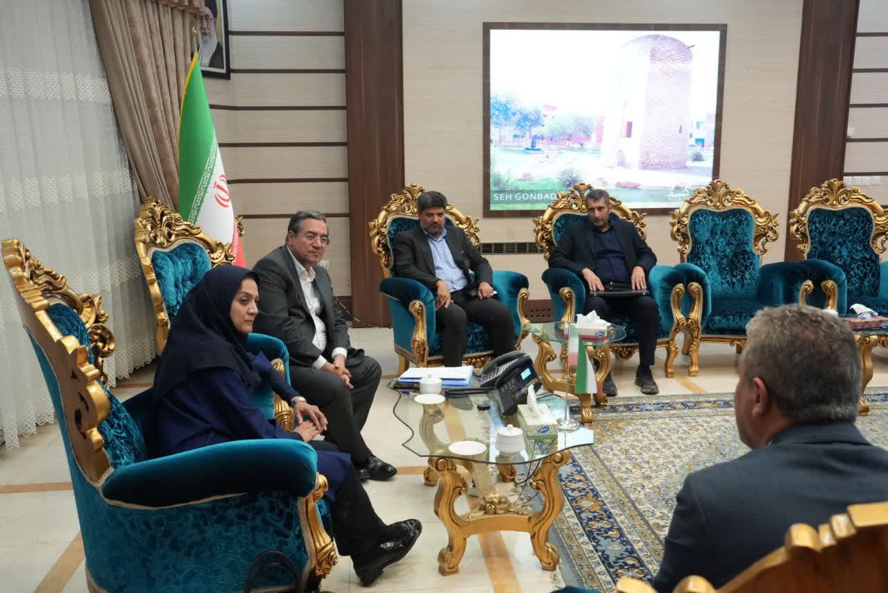 دیدار رئیس مرکز تحقیقات راه، مسکن و شهرسازی با استاندار آذربایجانغربی + تصاویر