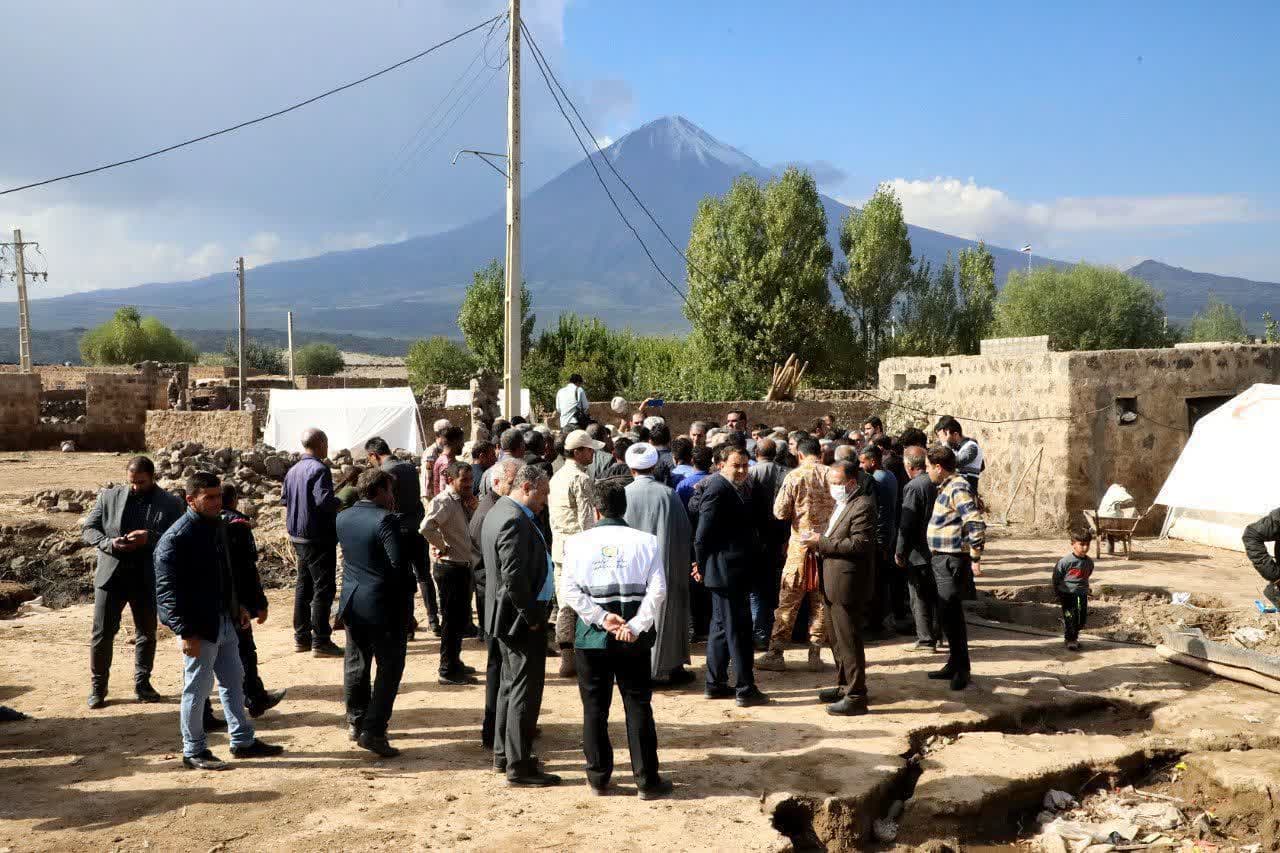 آلبوم تصویری / حضور استاندار آذربایجانغربی در جمع مردم روستای مرزی سوریک ماکو