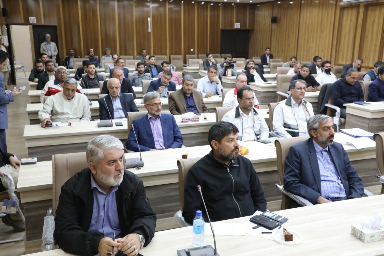 آلبوم تصویری / حضور وزیر کشور در مناطق زلزله زده شهرستان خوی