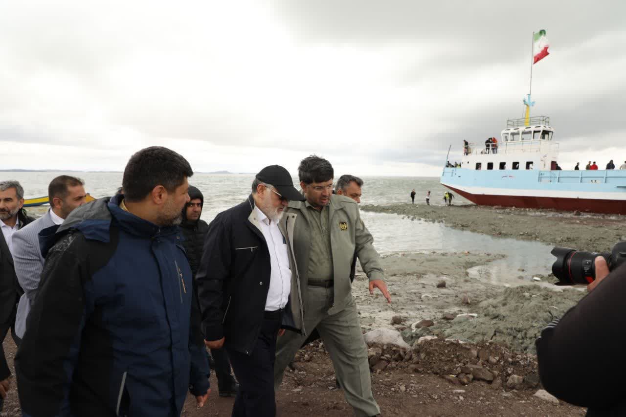 بازدید استاندار آذربایجانغربی از روند آماده سازی محل برگزاری جشنواره فرهنگی، ورزشی و تفریحی دریاچه ارومیه + تصاویر