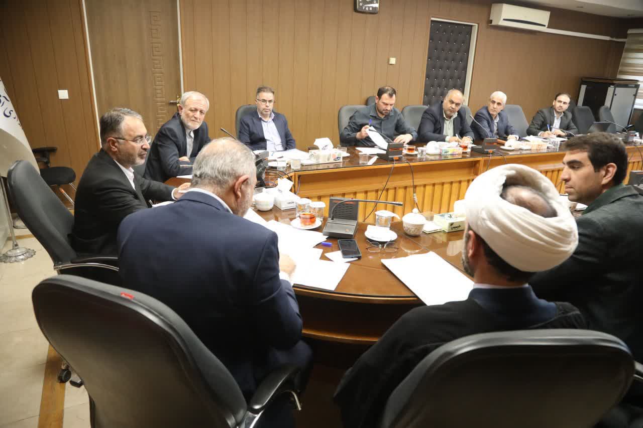 تأکید معاون سیاسی استاندار آذربایجانغربی بر تأمین مواد اولیه دارویی