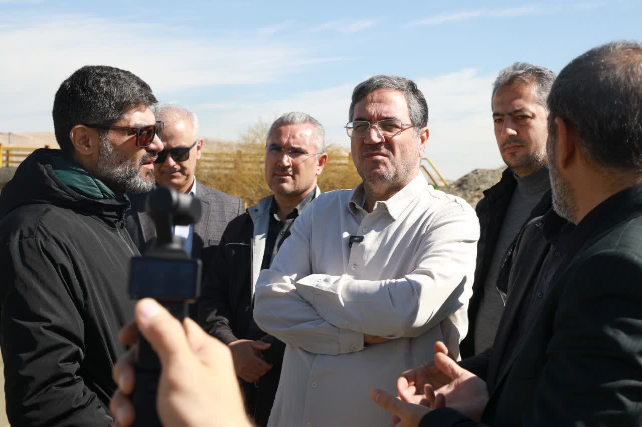 حضور میدانی و بازدید استاندار آذربایجان‌غربی از جریان انتقال آب از رودخانه‌های حوضه آبریز به دریاچه ارومیه + تصاویر
