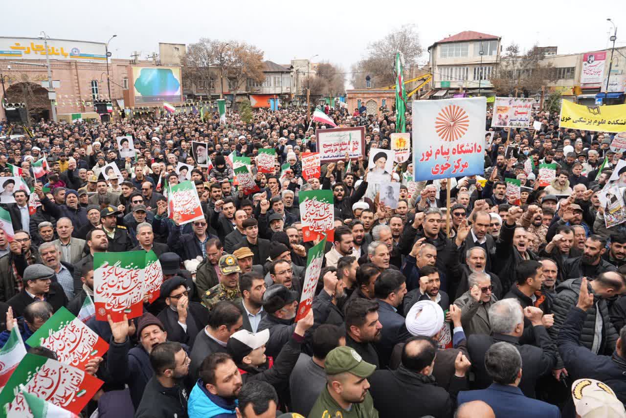 برگزاری باشکوه راهپیمایی 22 بهمن در خوی + تصاویر