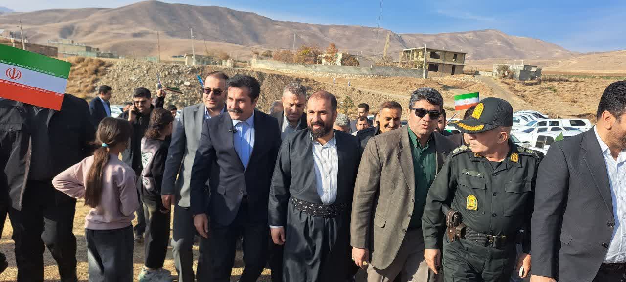 بررسی پروژههای عمرانی، آموزشی و خدماتی اشنویه در جریان سفر معاون رئیسجمهور + تصاویر