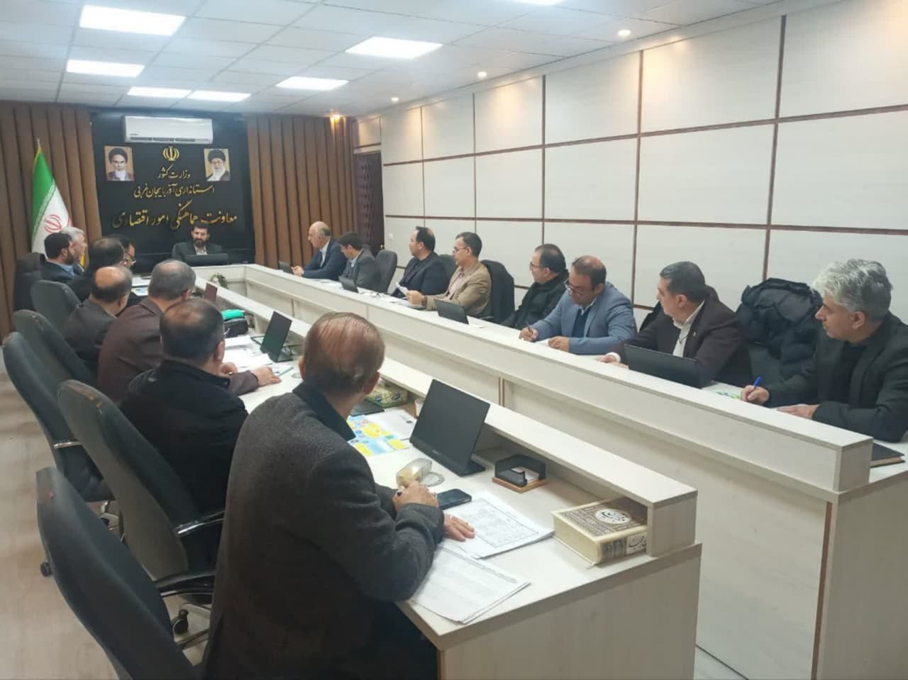 برگزاری جلسه برنامه ریزی برای ایجاد هنرستان های جوار صنعت در استان + تصاویر