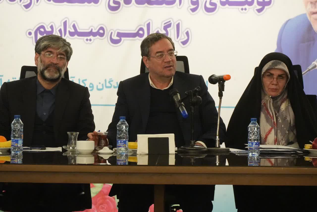 برگزاری نشست فعالین تولیدی و اقتصادی منطقه آزاد ماکو + تصاویر