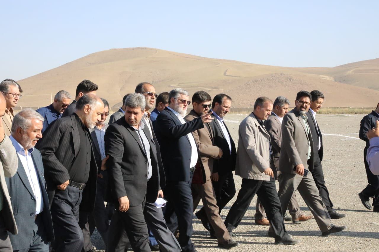 آلبوم تصویری / بازدید استاندار آذربایجانغربی از آماده سازی زیرساختها و مواکب اربعین حسینی در پیرانشهر
