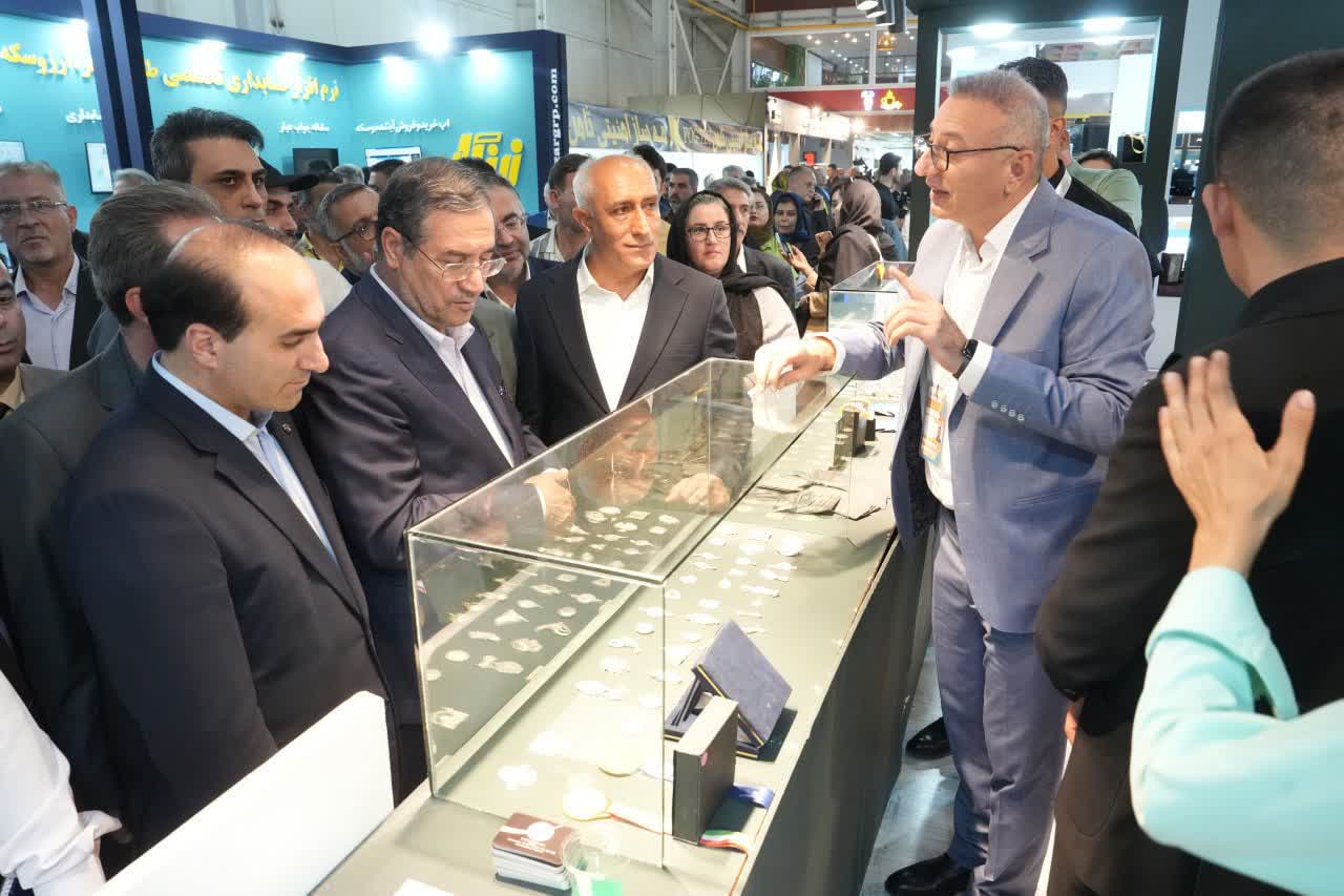 افتتاح اولین نمایشگاه تخصصی طلا و جواهر در ارومیه + تصاویر