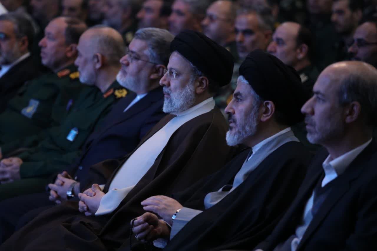 حضور رئیس جمهور در جمع پاسداران سپاه شهدا استان آذربایجان غربی + تصاویر