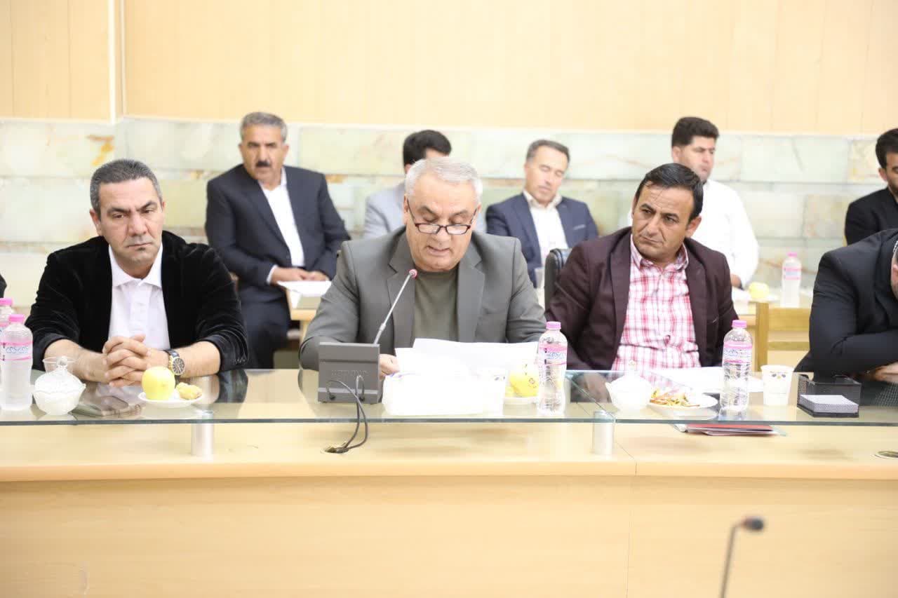 آلبوم تصویری / دیدار استاندار آذربایجانغربی با جمعی از فعالین اقتصادی شهرستان اشنویه