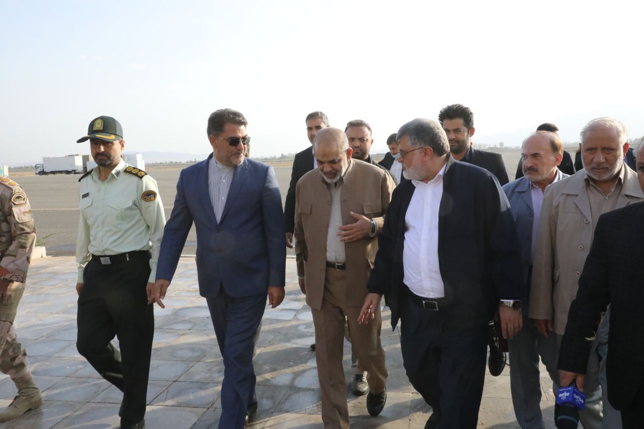 آلبوم تصویری / حضور وزیر کشور در مناطق زلزله زده شهرستان خوی