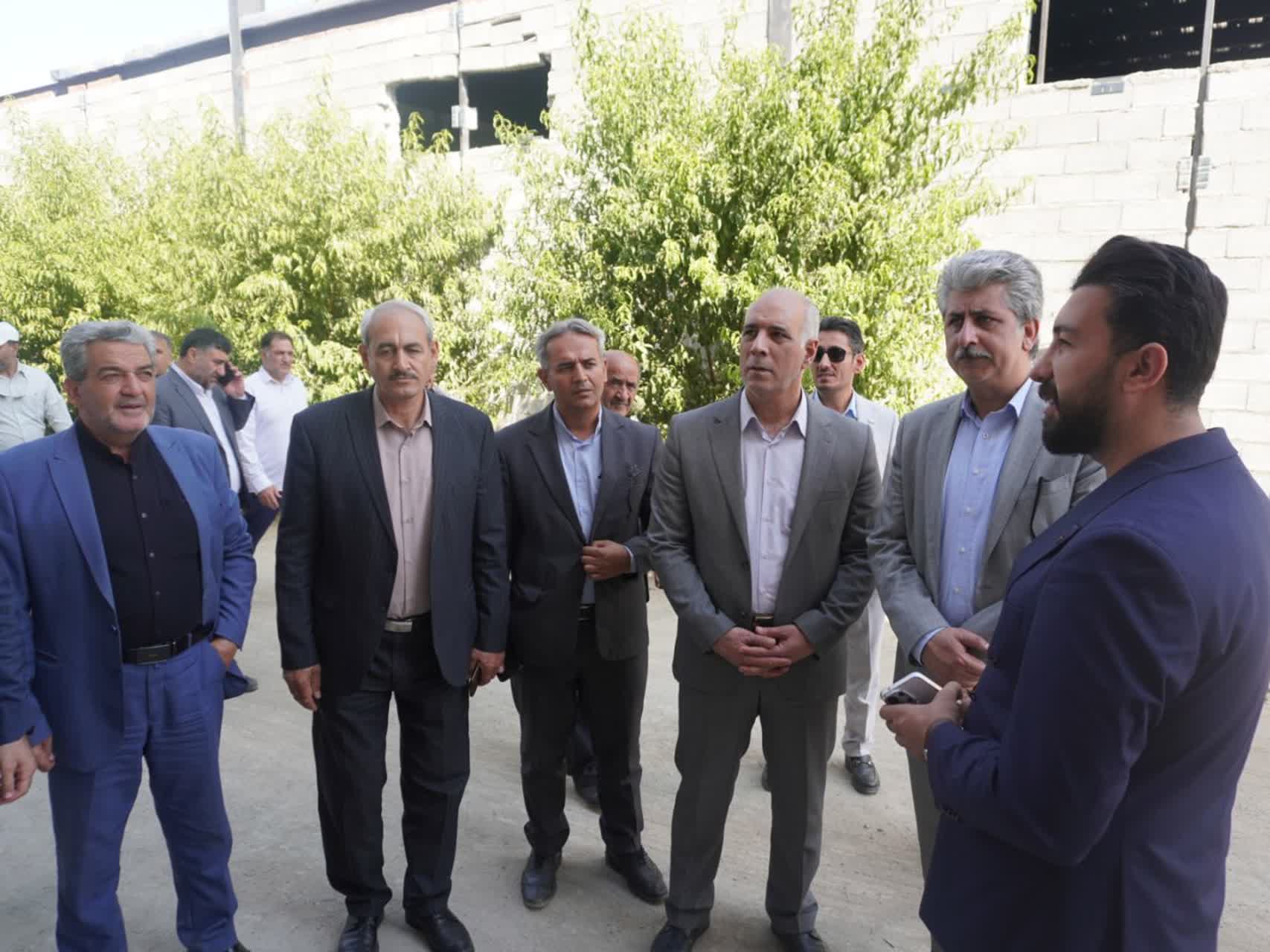 پیگیری میدانی برای شتاب‌بخشی به سرمایه‌گذاری در شهرستان مهاباد + تصاویر