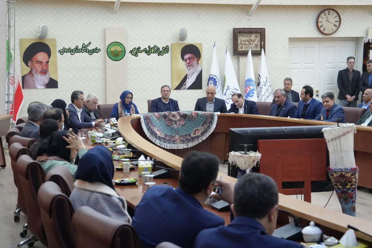 برگزاری جشنواره پاسداشت هنر صنعت فرش دستباف در ارومیه + تصاویر