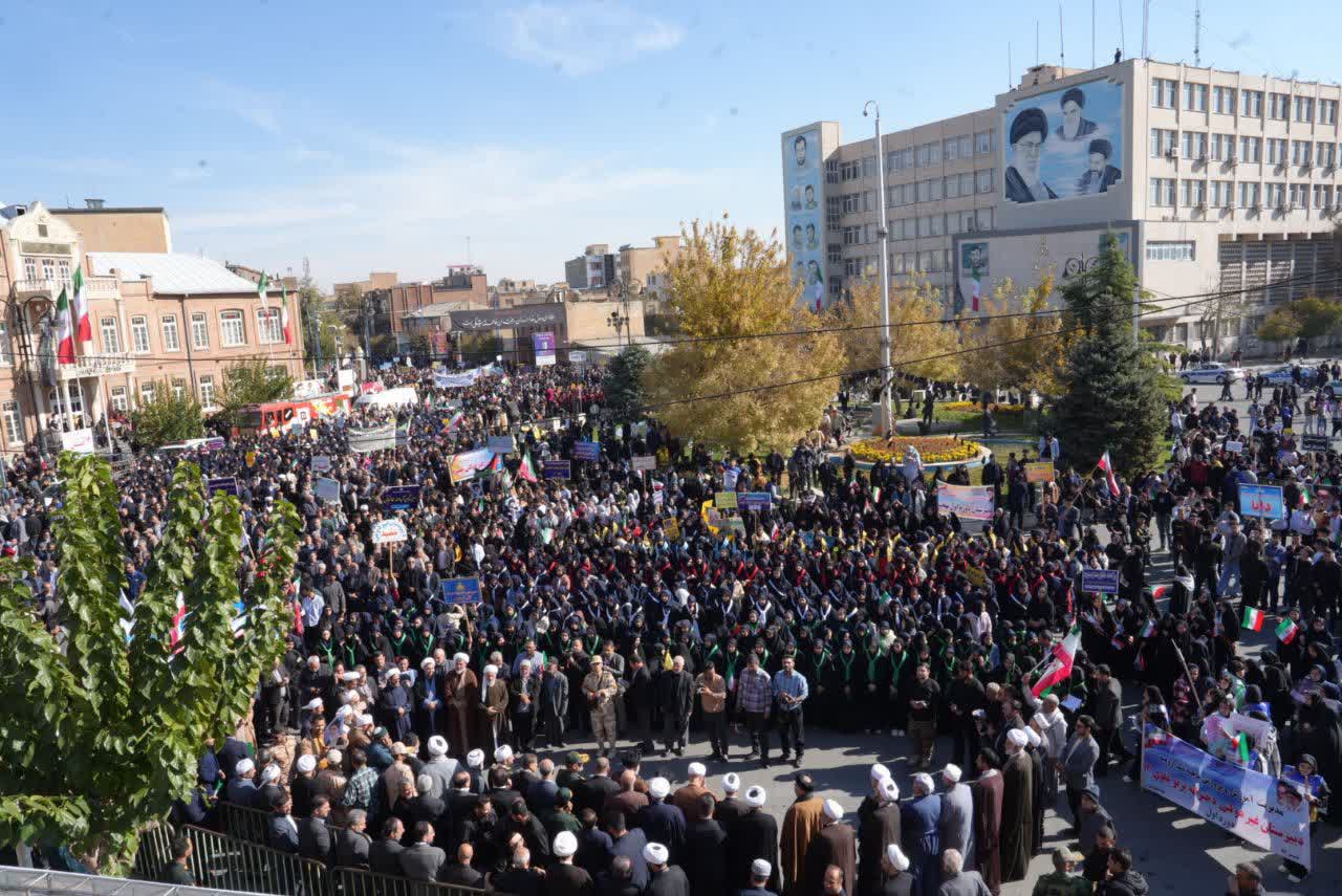 برگزاری راهپیمایی عظیم و باشکوه یومالله 13 آبان در ارومیه