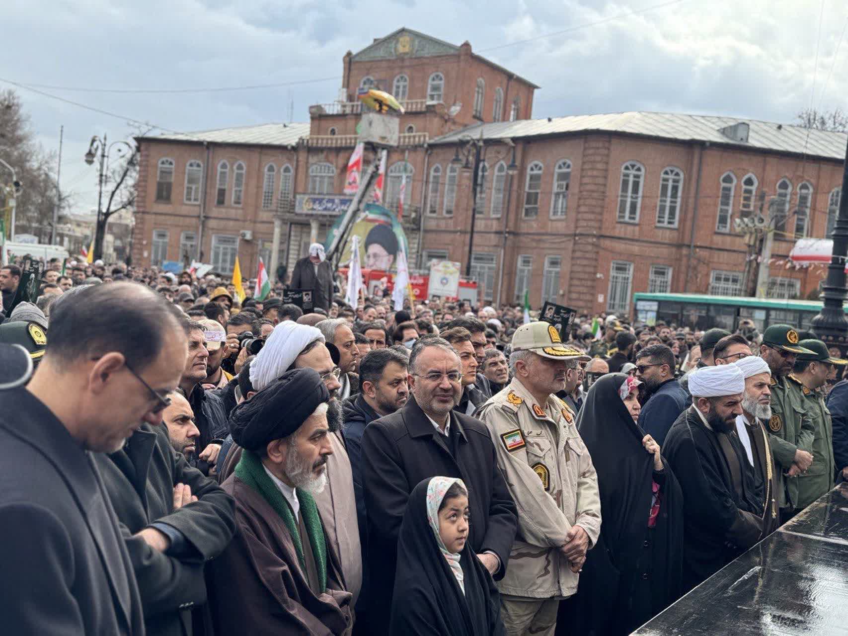 برگزاری باشکوه راهپیمایی 22 بهمن در ارومیه + تصاویر