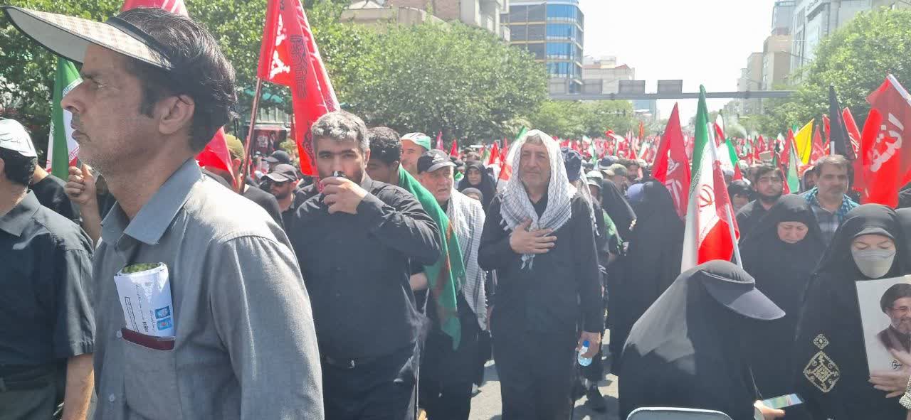 حضور هیئت استانداری آذربایجانغربی در مراسم باشکوه تشییع پیکر مطهر رهبر شهید انقلاب + تصاویر
