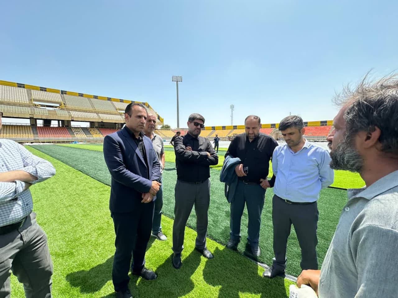 بازدید معاون هماهنگی امور عمرانی استاندار آذربایجانغربی از روند آمادهسازی استادیوم 15 هزار نفری ارومیه