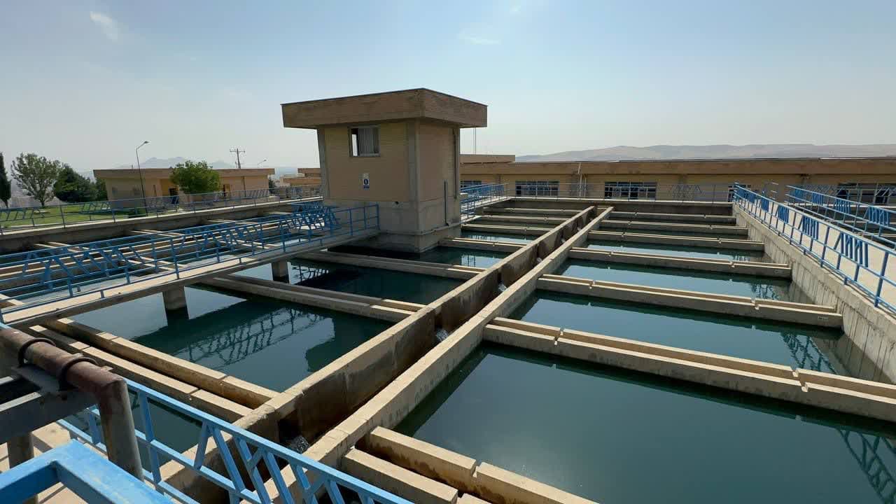 بازدید معاون هماهنگی امور عمرانی استاندار آذربایجانغربی از مرکز پایش و راهبری تاسیسات آب و فاضلاب استان