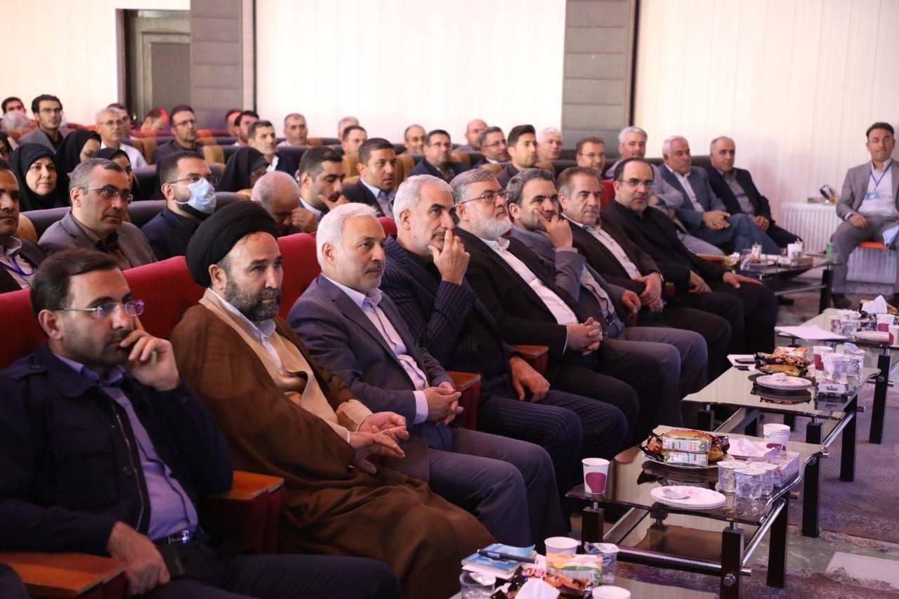 آلبوم تصویری / دیدار صمیمی وزیر آموزش و پرورش با جمعی از فرهنگیان آذربایجان غربی