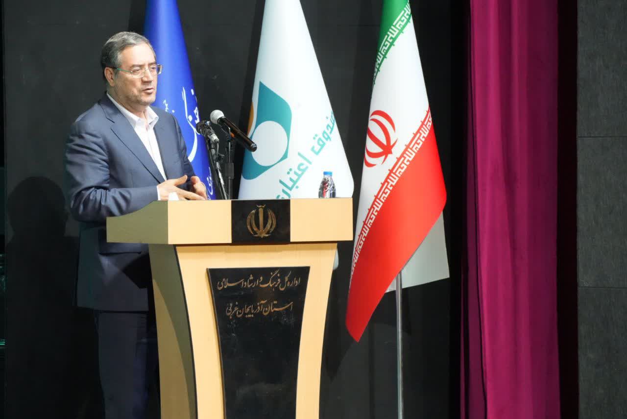 برگزاری آیین نکوداشت نامداران فرهنگ و هنر آذربایجانغربی + تصاویر