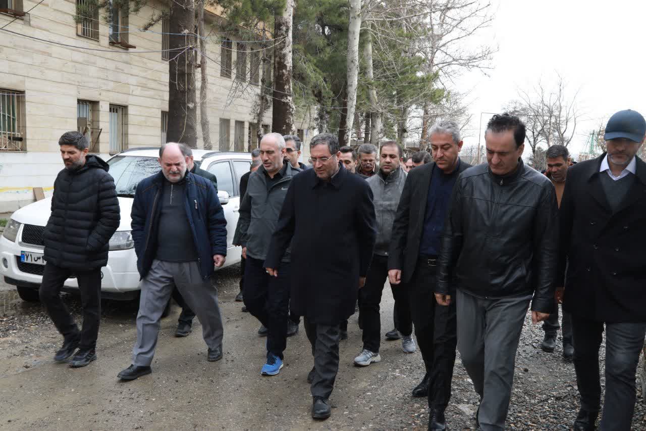 بازدید معاون رئیس‌جمهور و استاندار آذربایجان‌غربی از روند تکمیل پروژه بیمارستان 450 تخت‌خوابی ارومیه + تصاویر