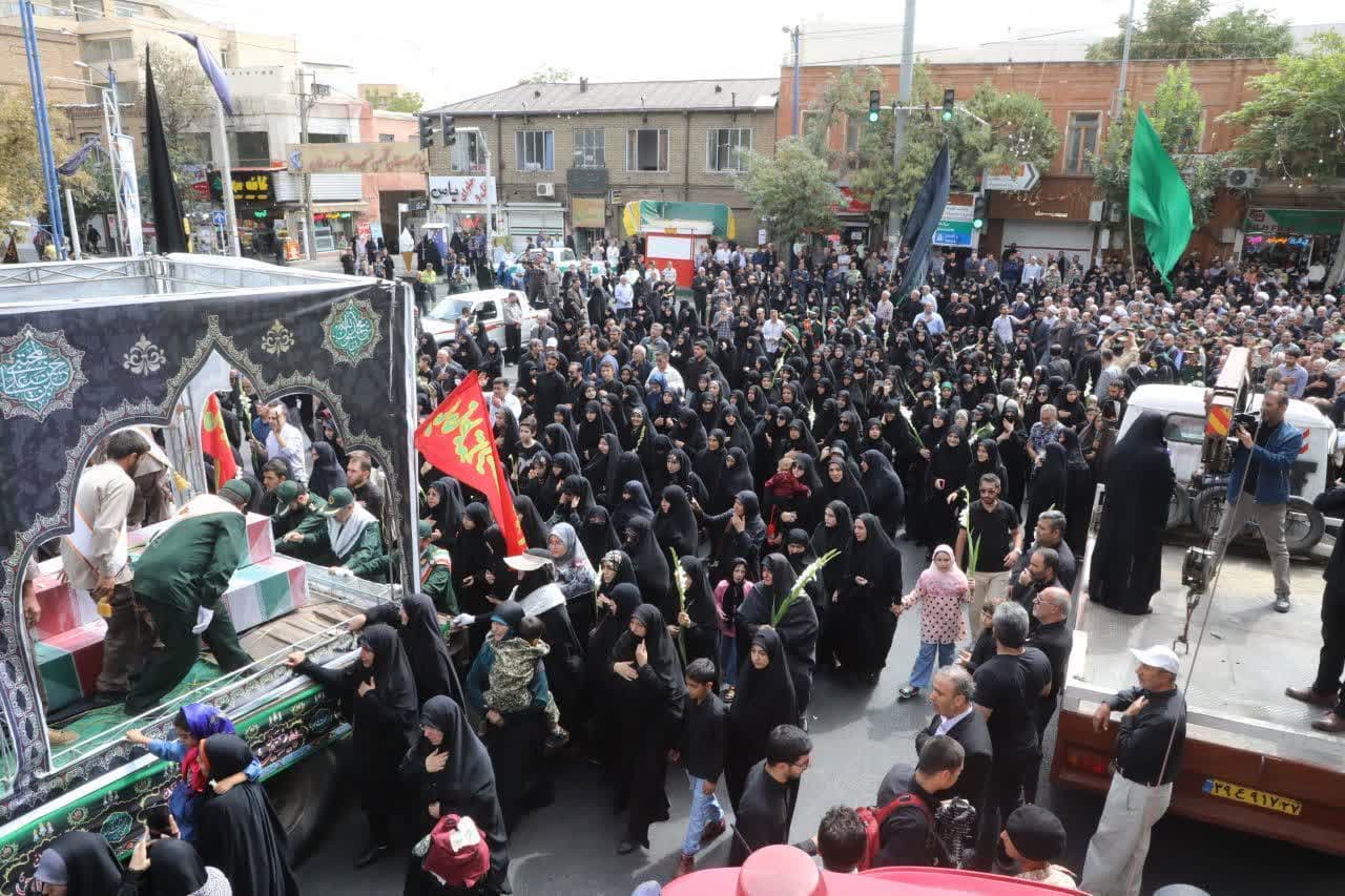 آلبوم تصویری / برگزاری مراسم تشییع پیکر مطهر 23 شهید هشت سال دفاع مقدس در ارومیه