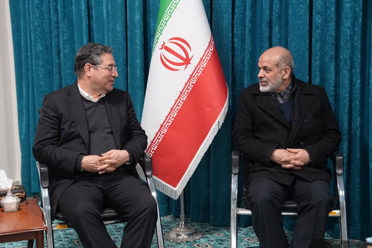 دیدار جانشین فرمانده کل سپاه پاسداران و استاندار آذربایجان‌غربی با نماینده ولی فقیه در استان + تصاویر